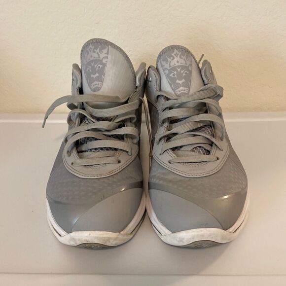 Lebron 8 V/2 Low Wolf Grey Size 10.5 - Picture 1 of 5